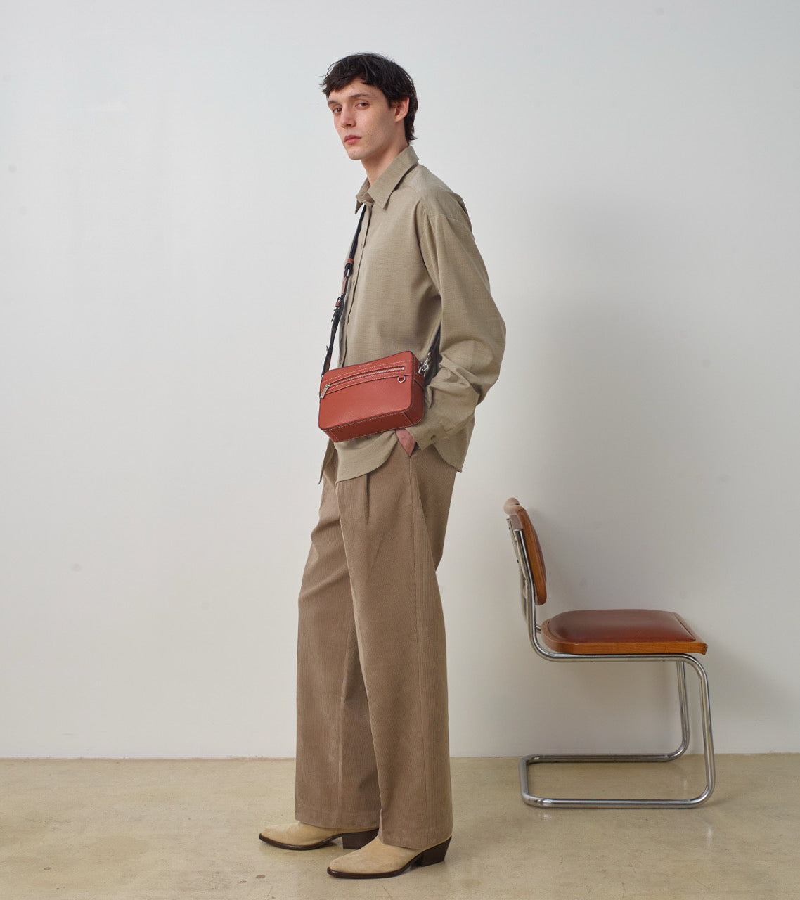 Kleine Umhängetasche Emile aus genarbtem Leder