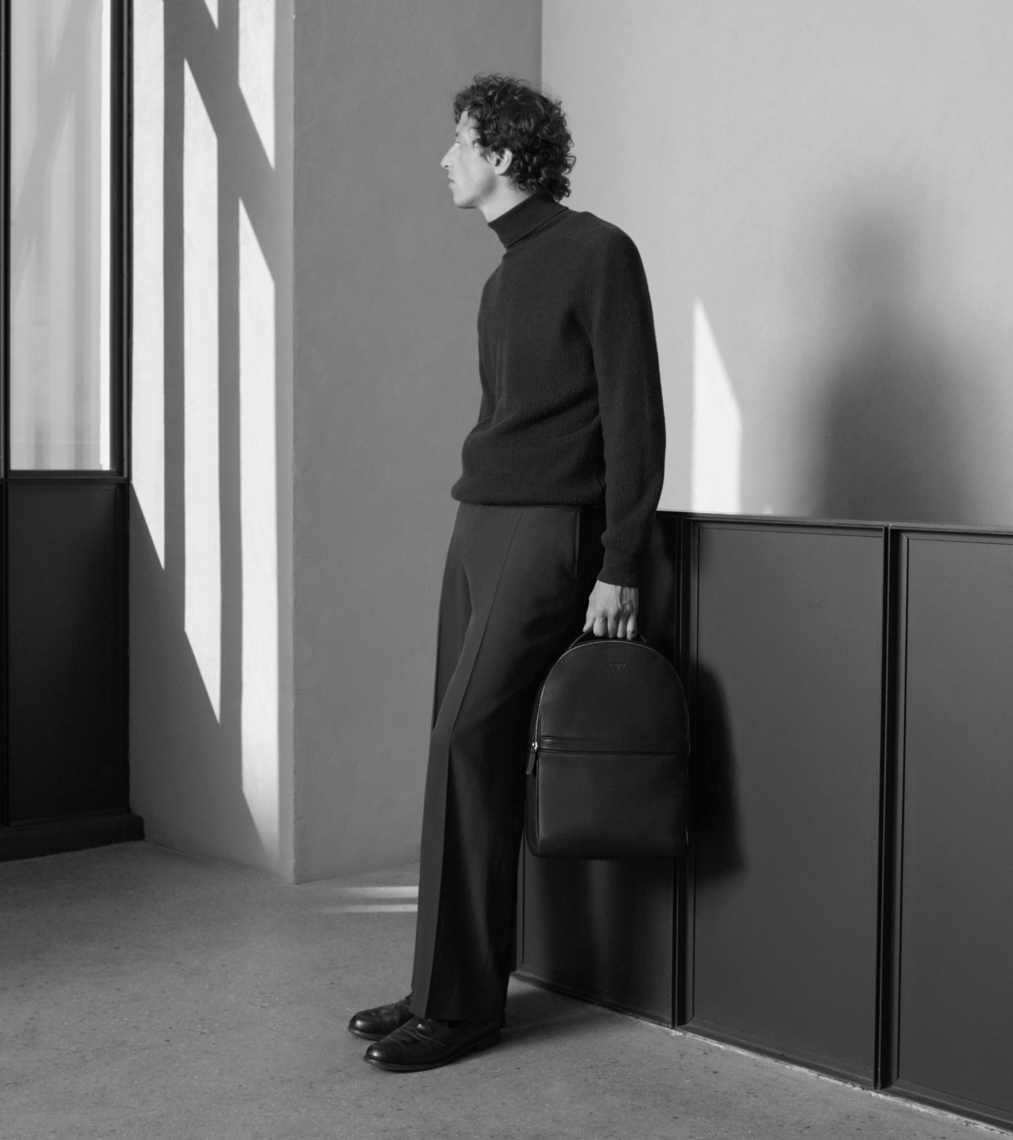 Rucksack Charles mit Reißverschluss aus genarbtem Leder