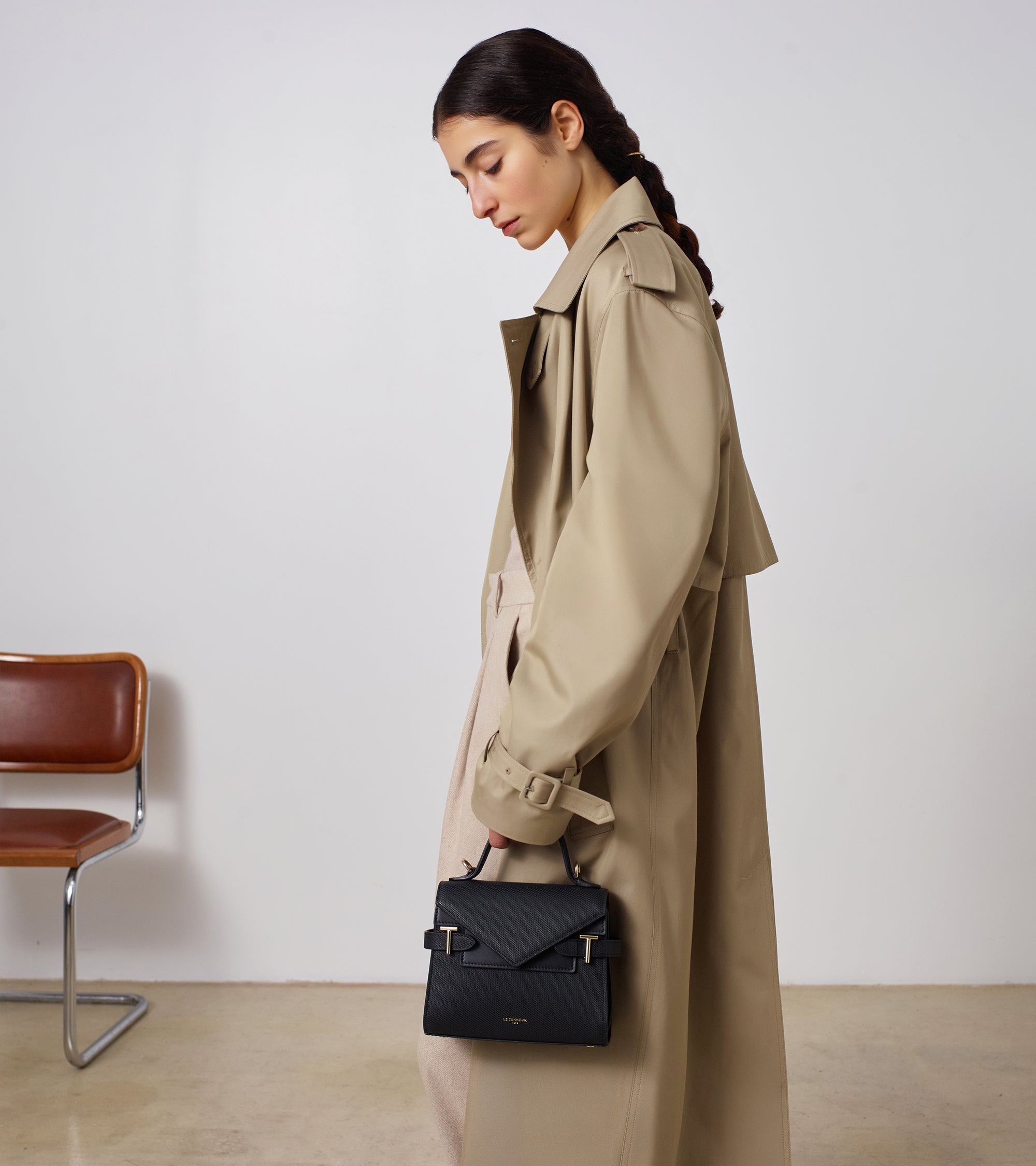 Kleine Handtasche Emilie aus T-Signaturleder mit Doppelklappe