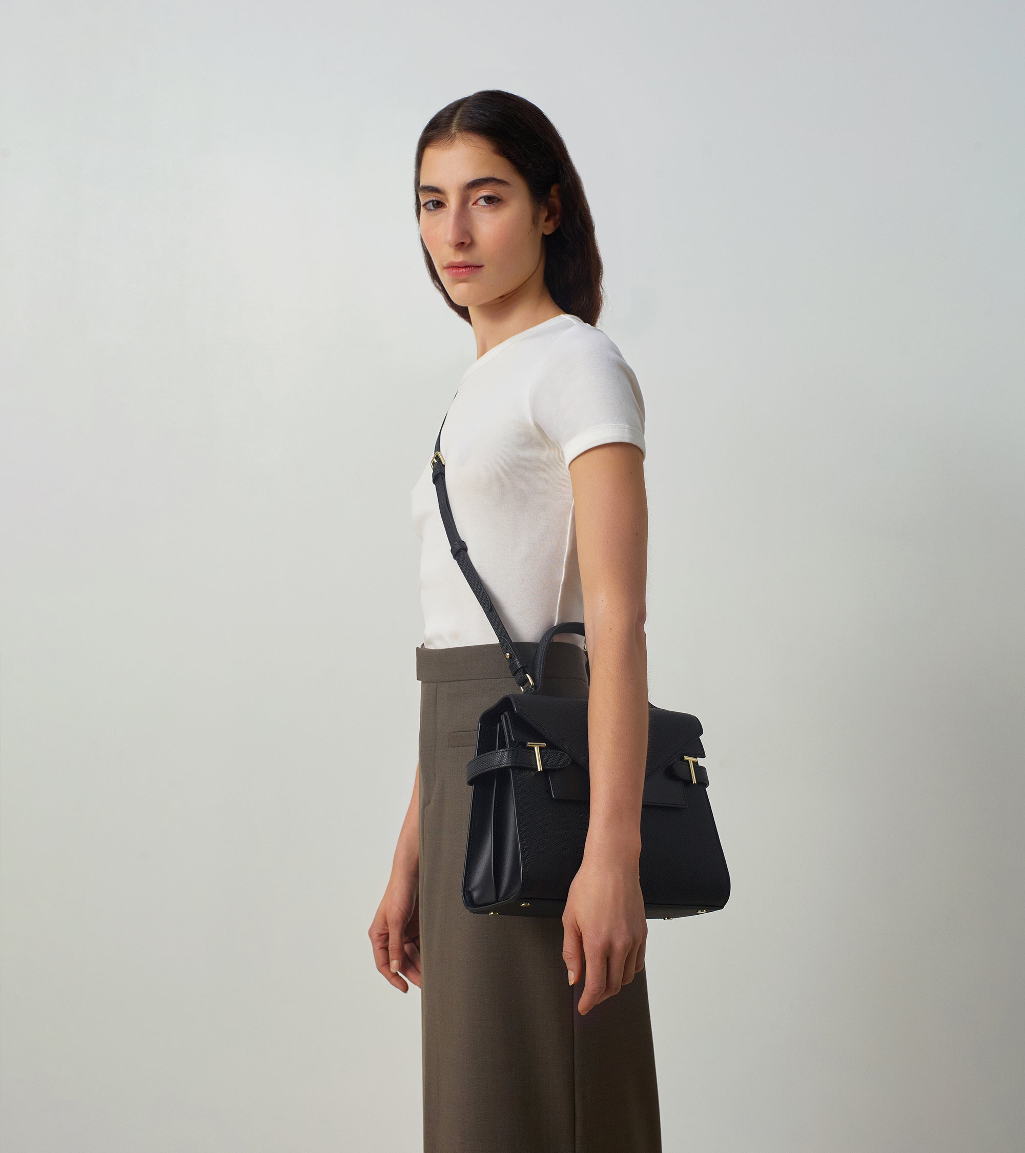 Mittelgroße Handtasche Emilie aus T-Signaturleder mit Doppelklappe