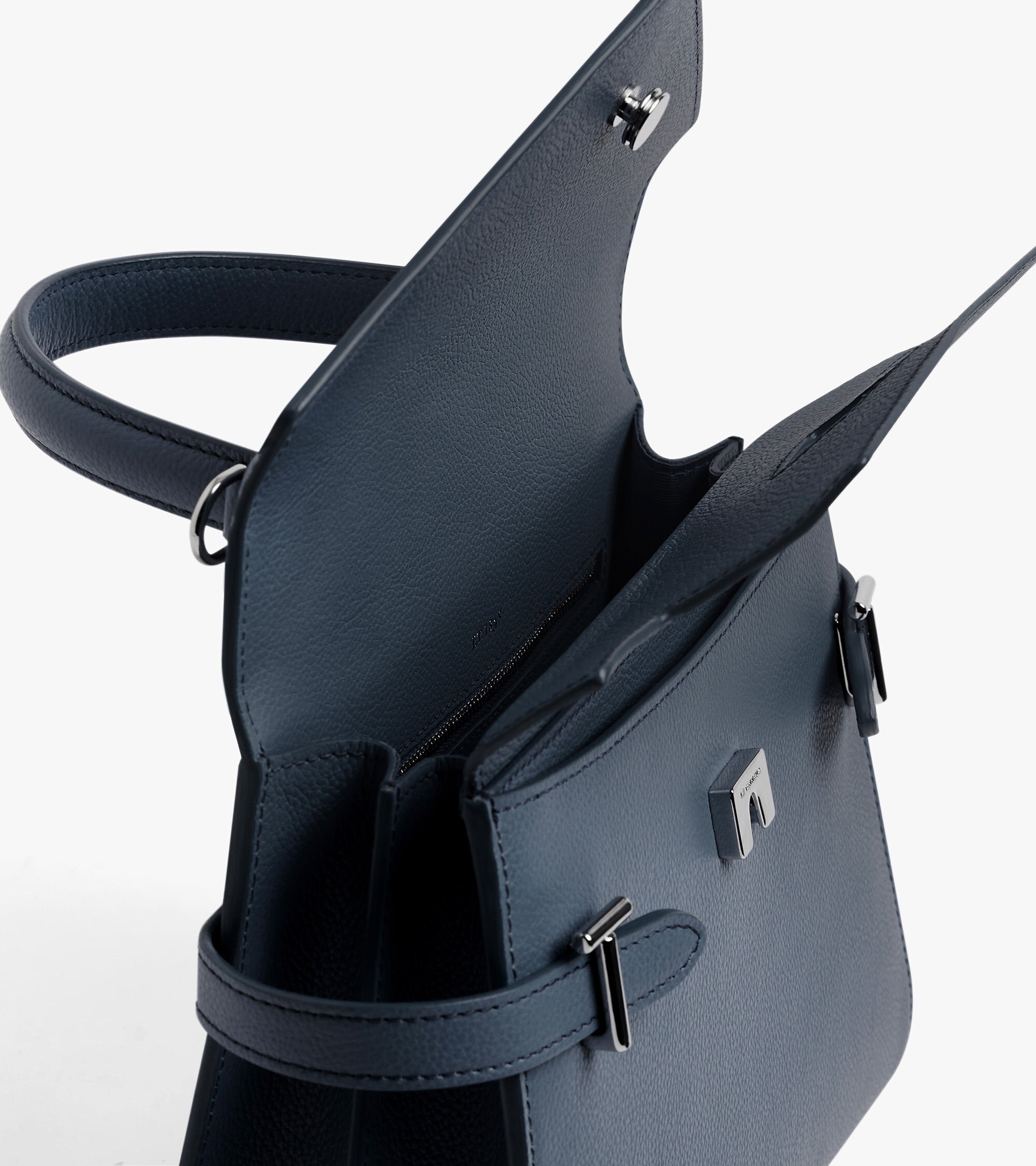 Mittelgroße Handtasche Emilie aus genarbtem Leder mit Doppelklappe