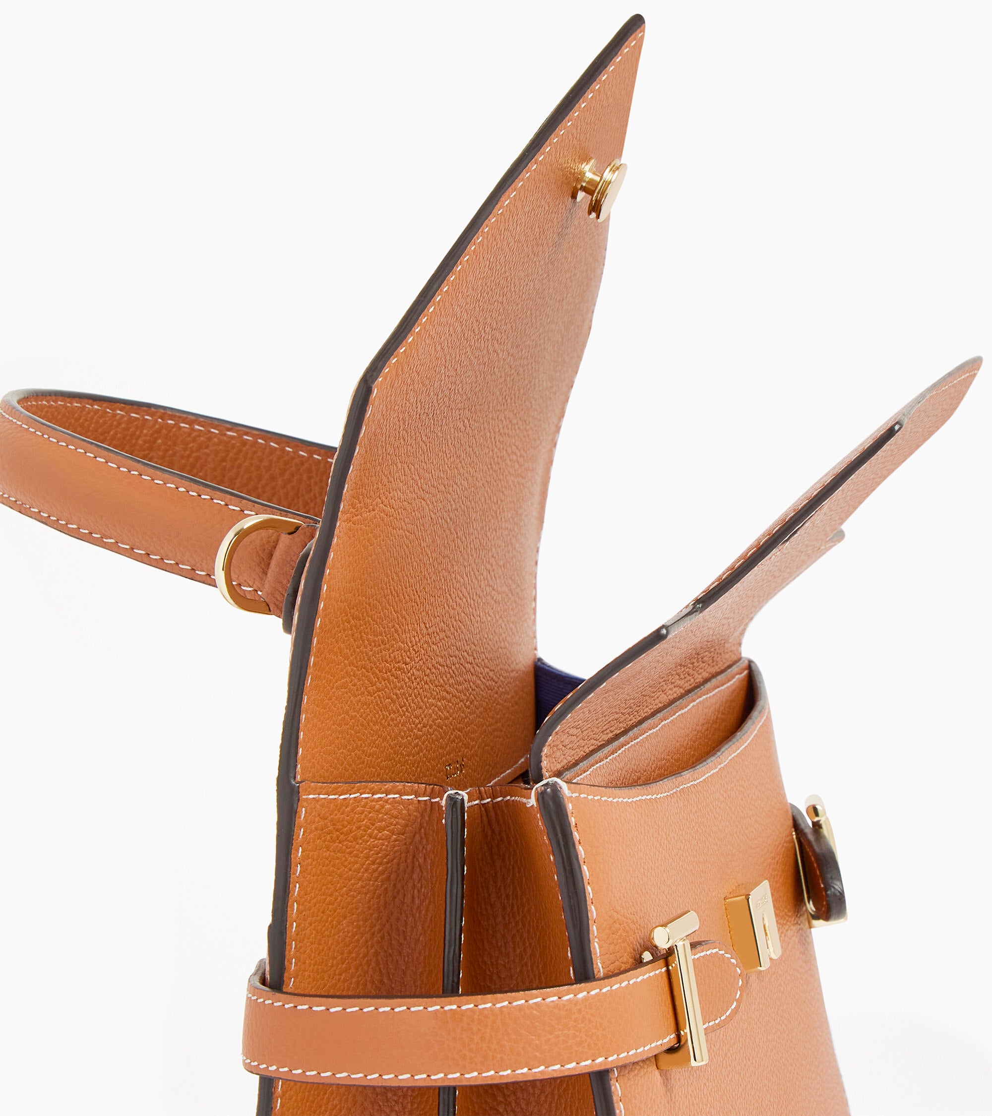 Mittelgroße Handtasche Emilie aus genarbtem Leder mit Doppelklappe