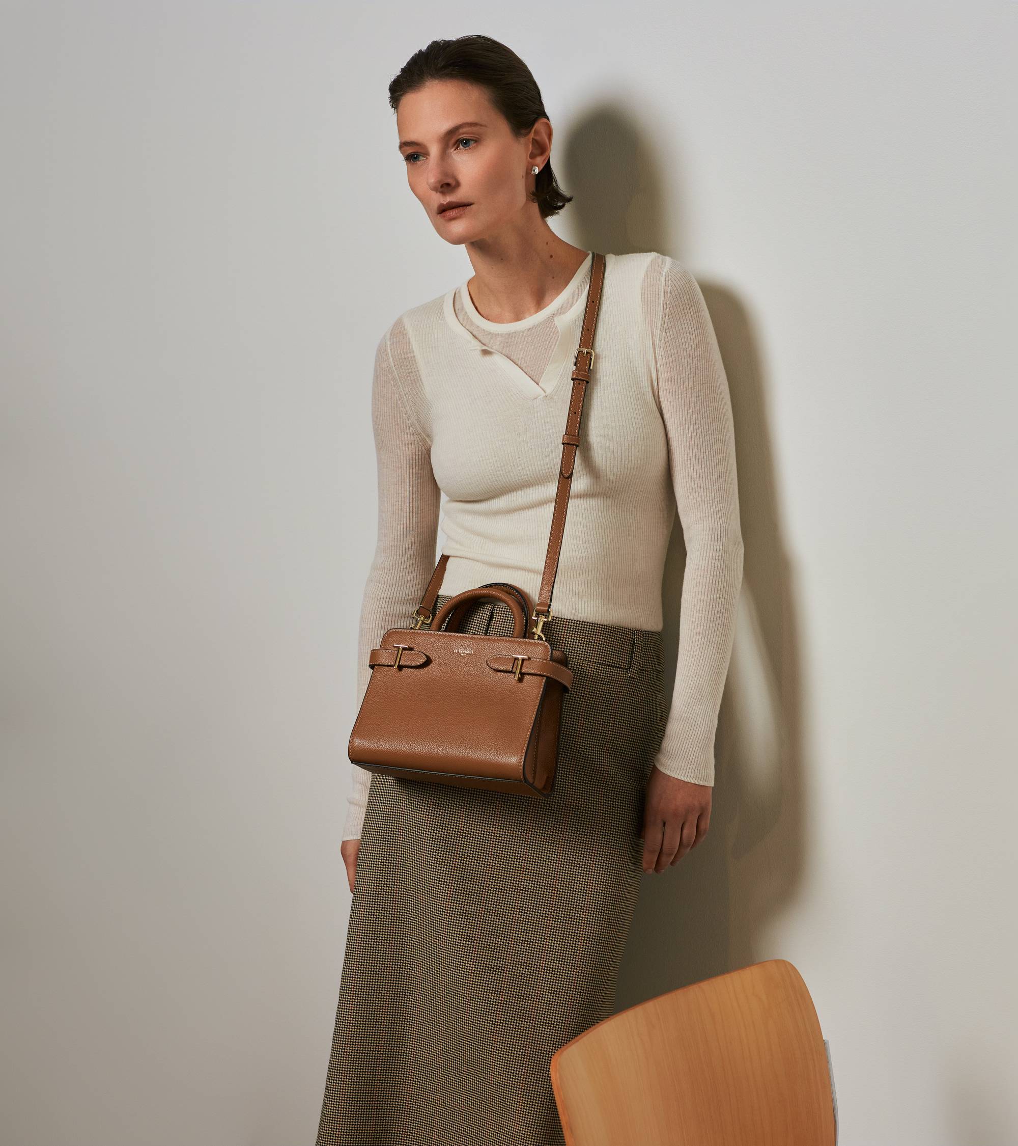 Kleine Handtasche Emilie aus genarbtem Leder mit Trageriemen