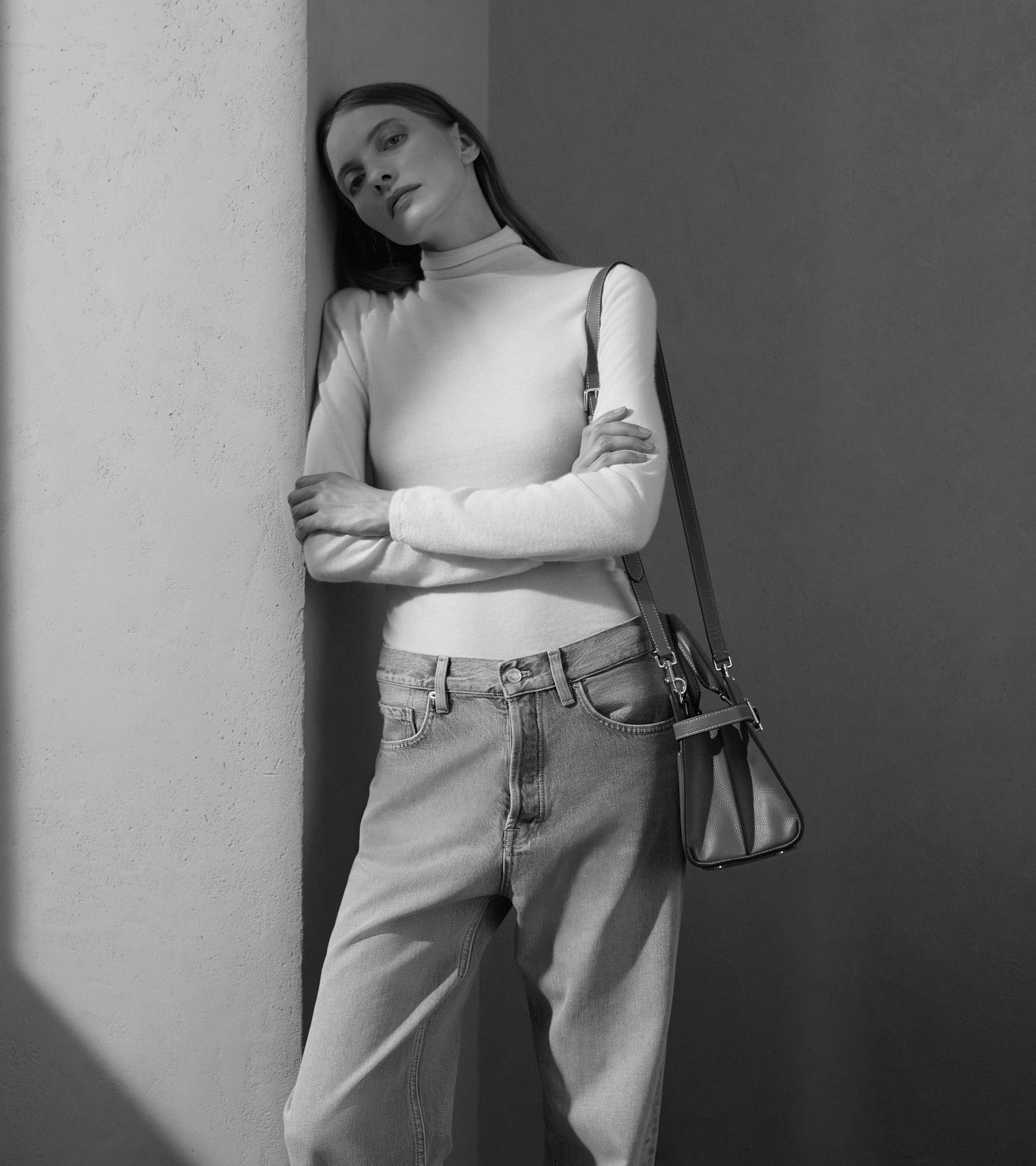 Mittelgroße Handtasche Emilie aus genarbtem Leder