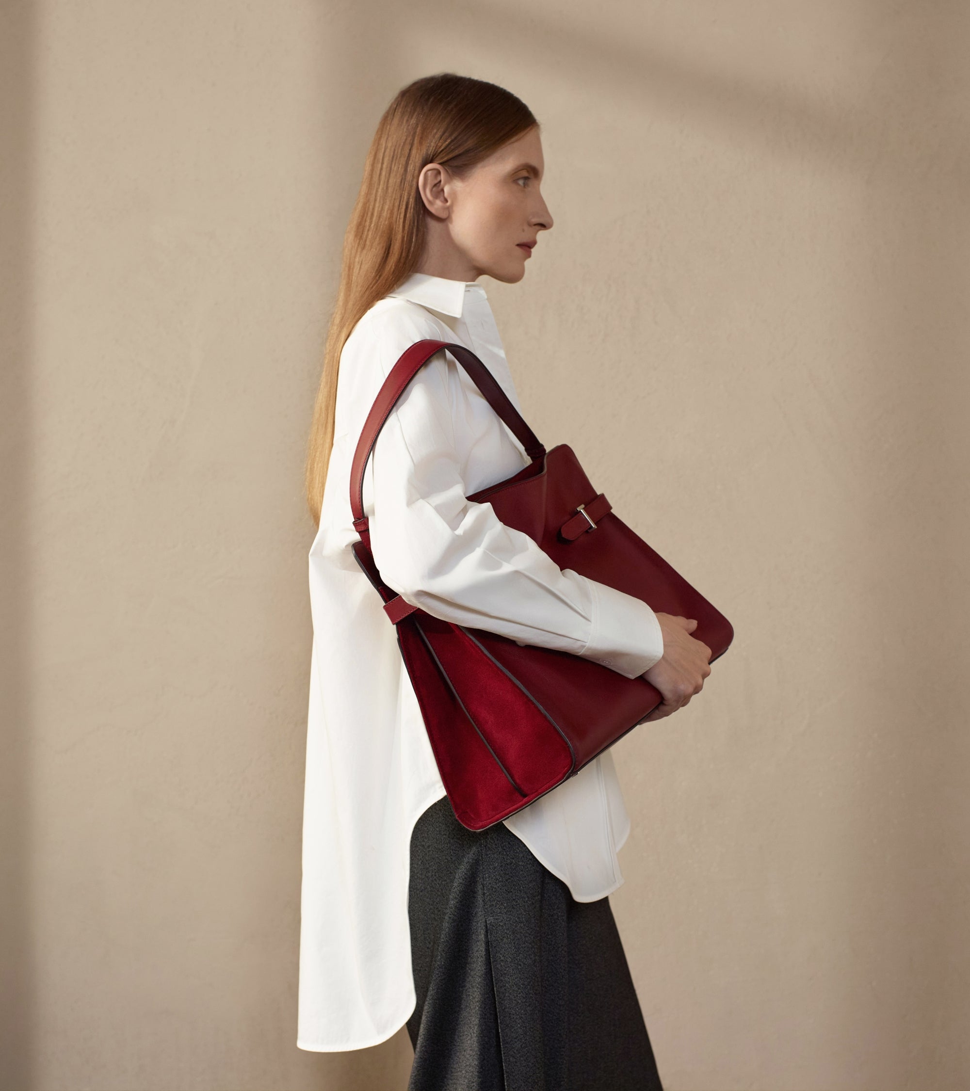 Sac porté épaule modèle maxi Emie en cuir lisse et nubuck