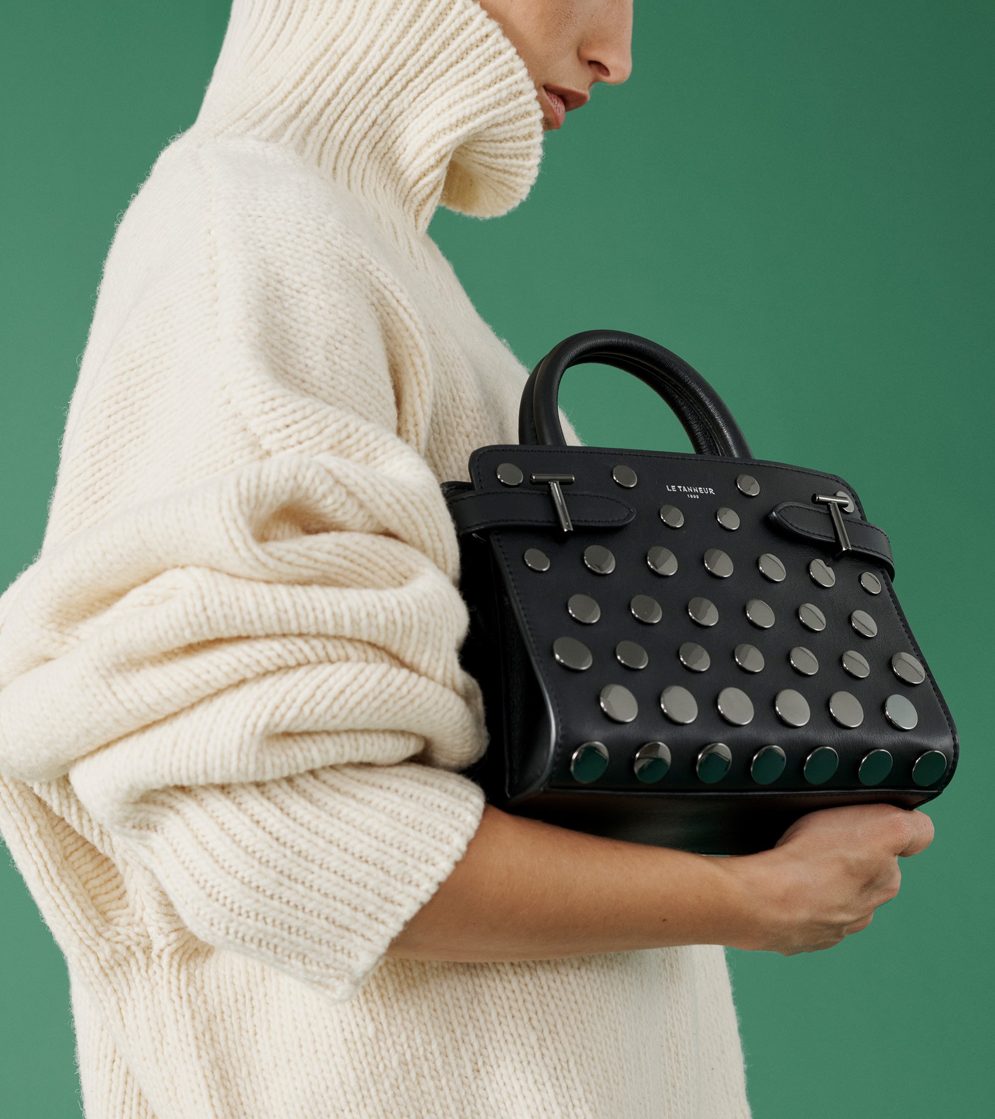 Kleine Handtasche Emilie aus Glattleder mit Ziernieten