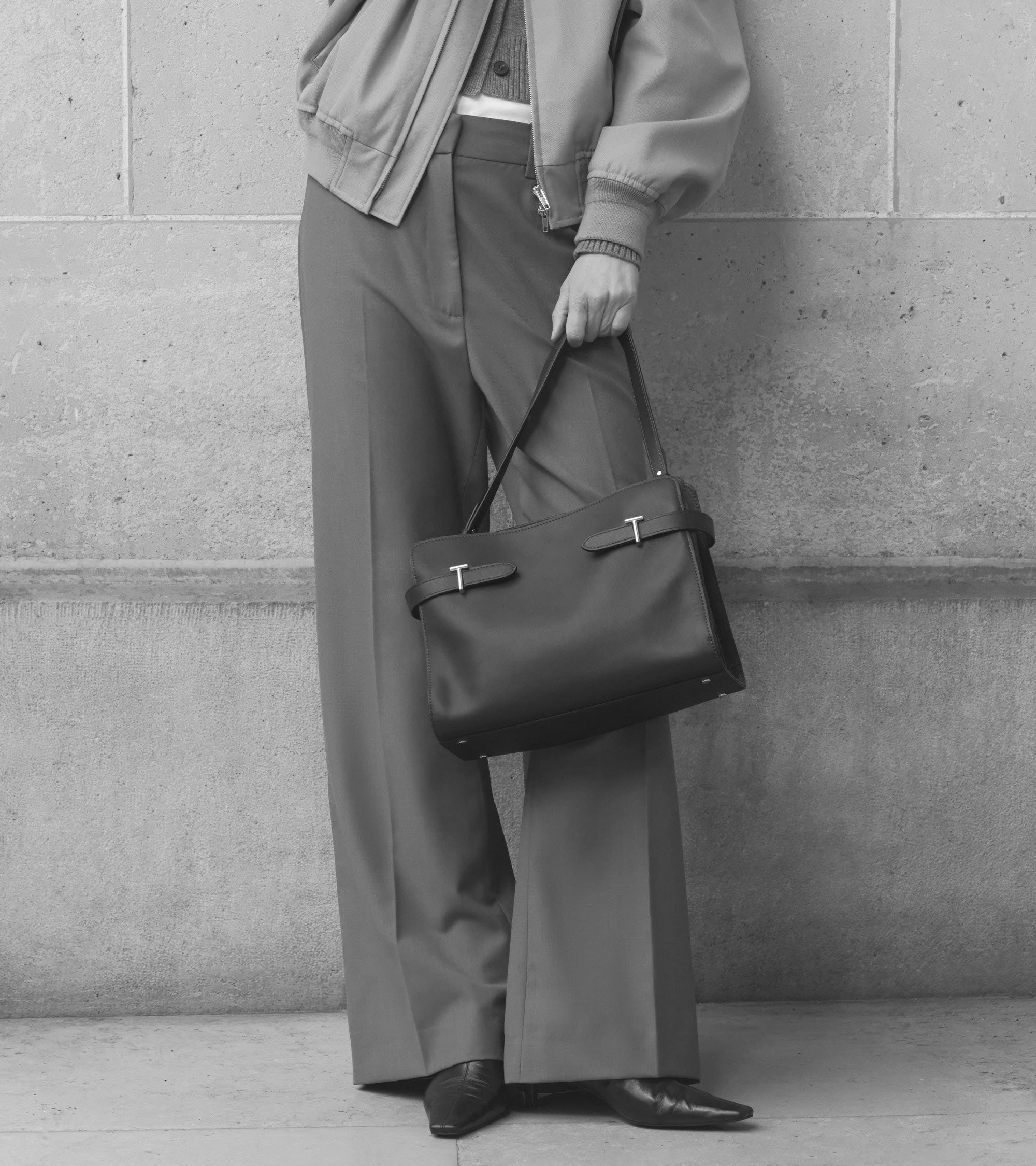 Sac porté épaule grand modèle Emie en cuir lisse et nubuck