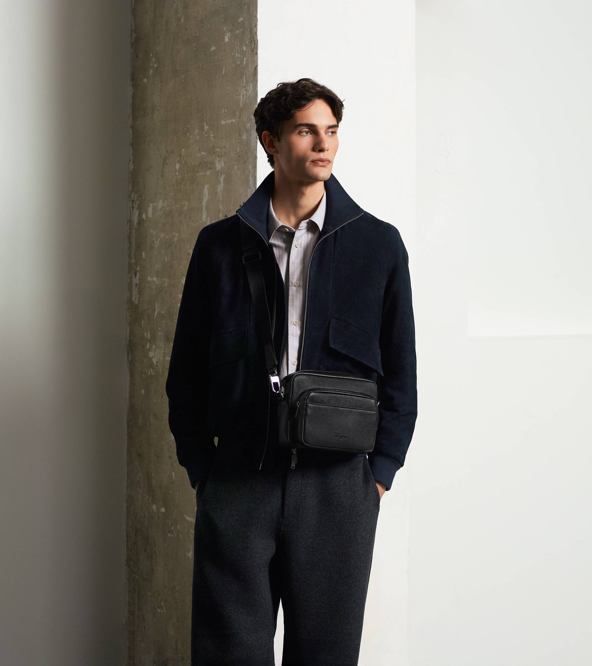 Kleine Umhängetasche Marceau aus genarbtem Leder