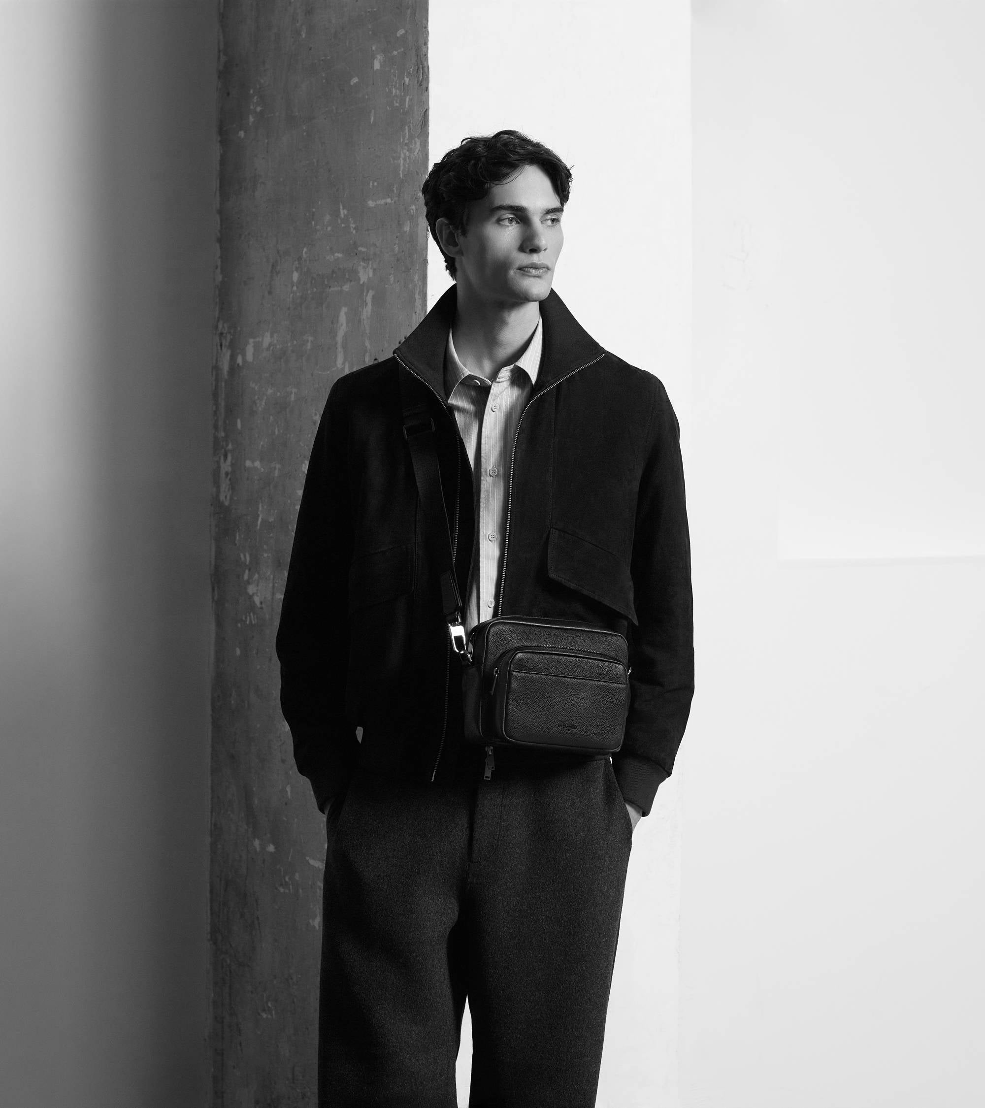 Kleine Umhängetasche Marceau aus genarbtem Leder