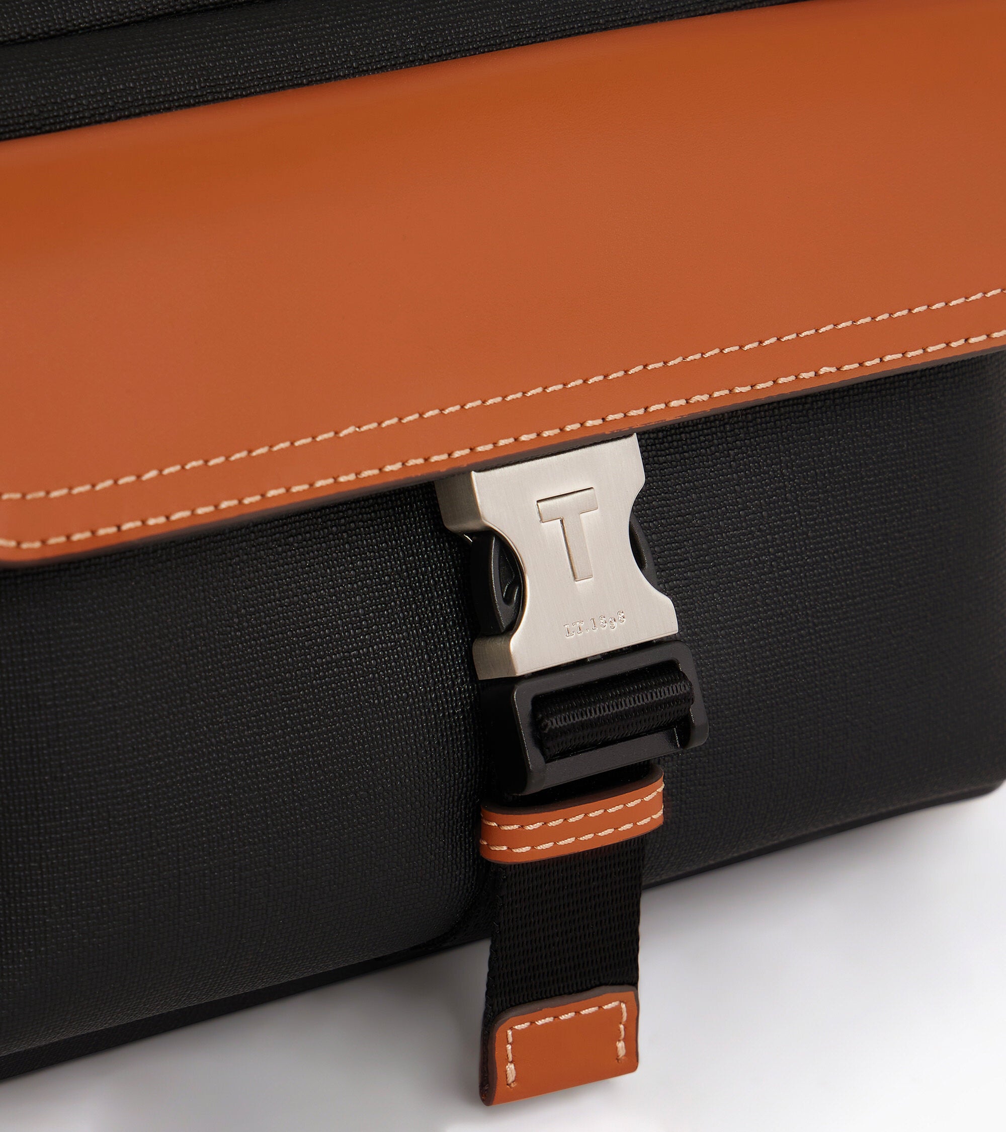 Kleine Umhängetasche Maurice aus beschichtetem Canvas Schwarz & tan