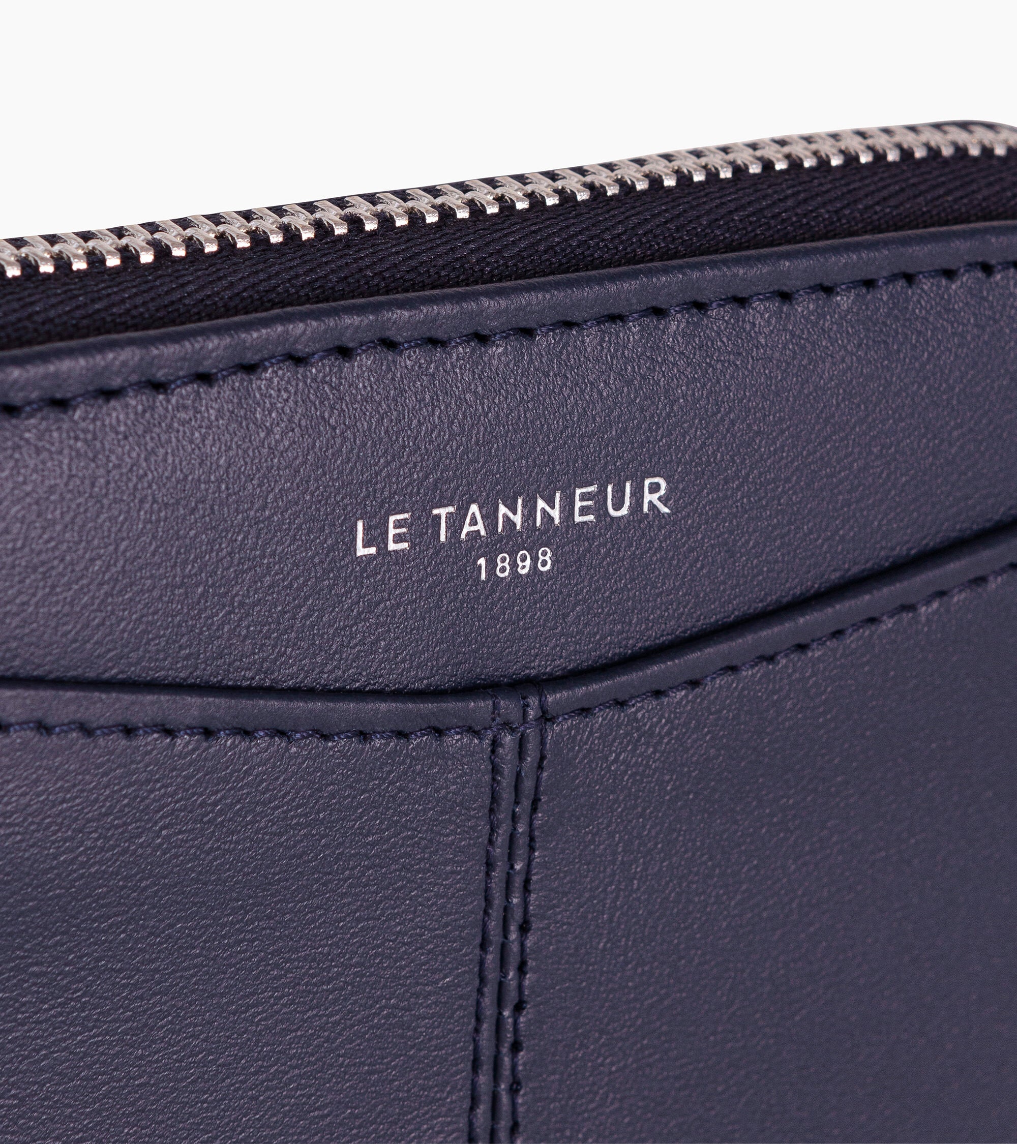 Geldbörse Charlotte aus Glattleder mit Reißverschluss und herausnehmbarem Kartenetui