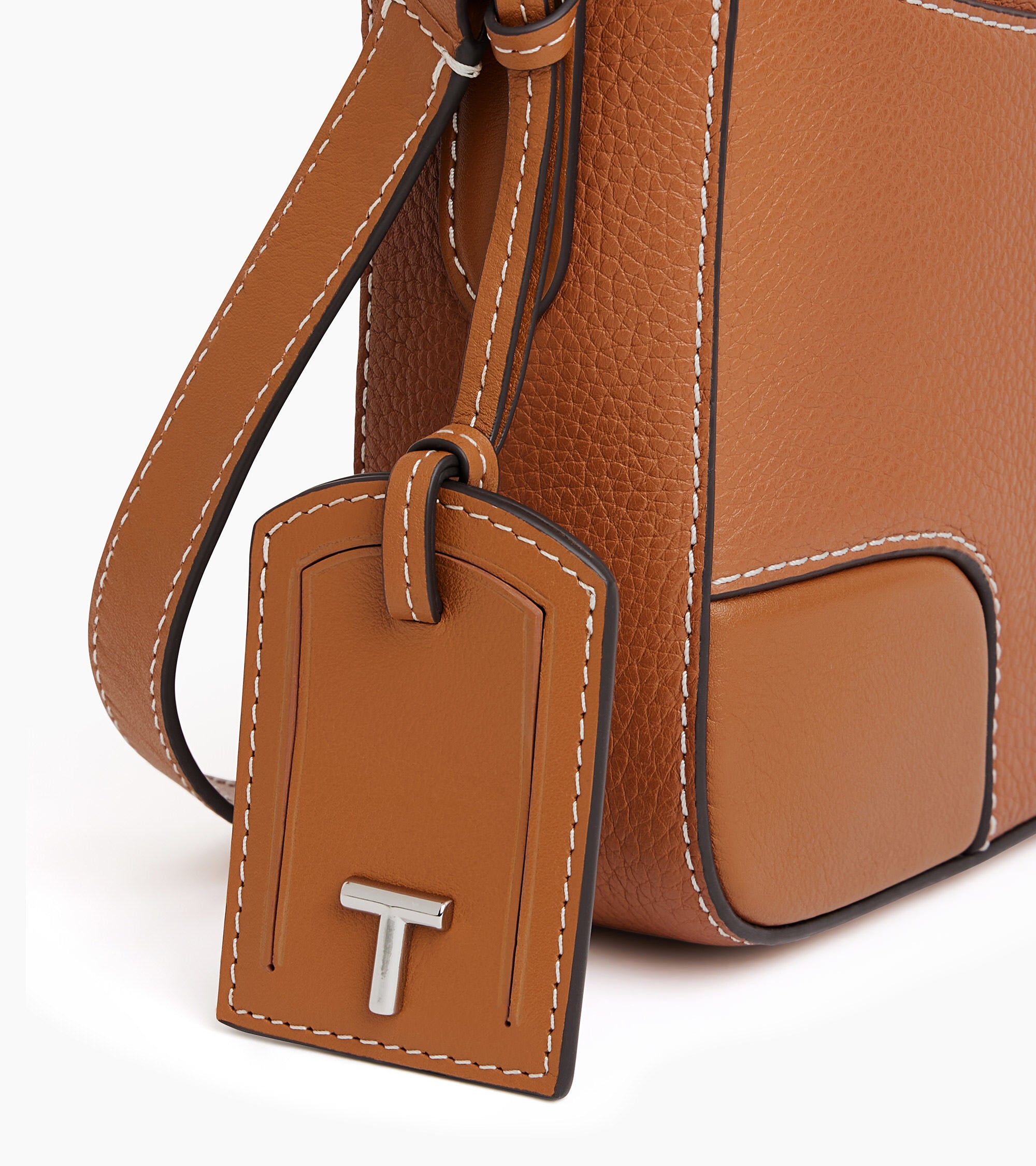 Mittelgroße Umhängetasche Romy aus genarbtem Glattleder