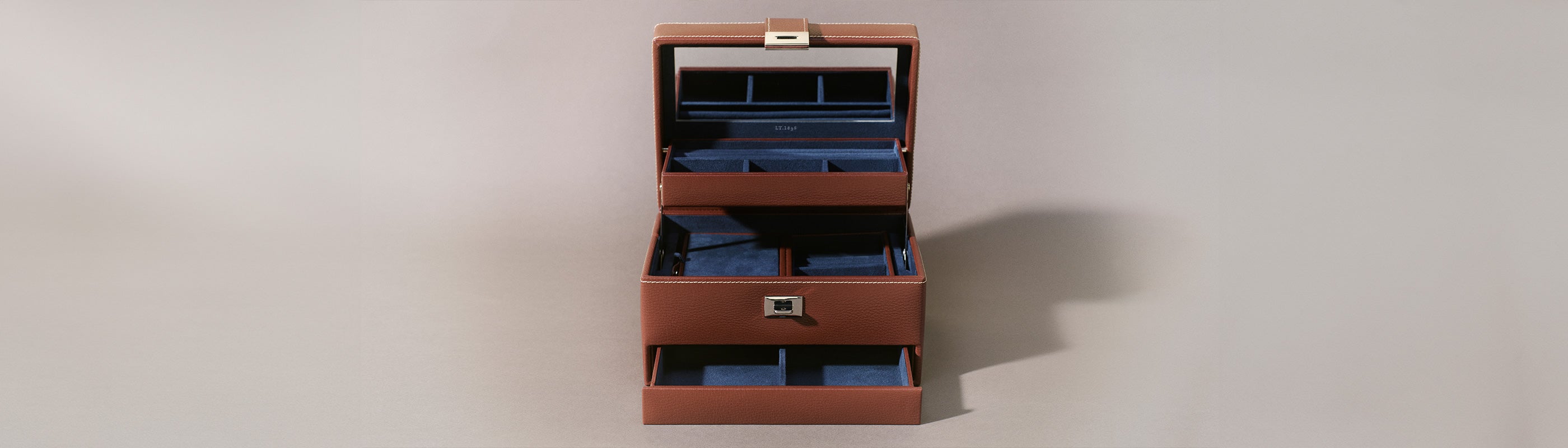 Nouvelle collection Femme - accessoires en cuir