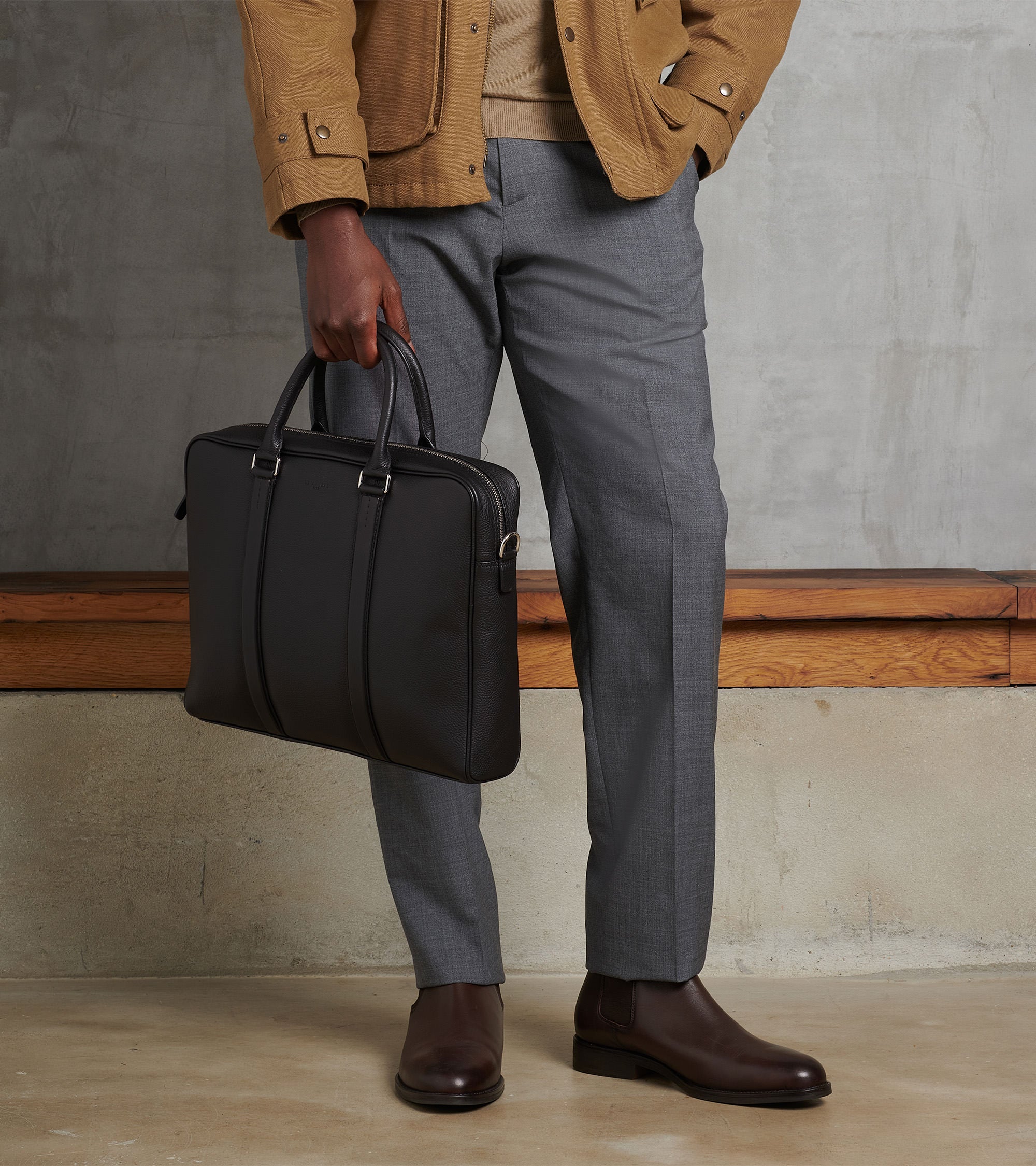 Charles 17" briefcase in grained leather small size