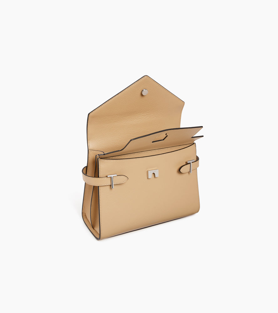 Mittelgroße Handtasche Emilie aus genarbtem Leder mit Doppelklappe