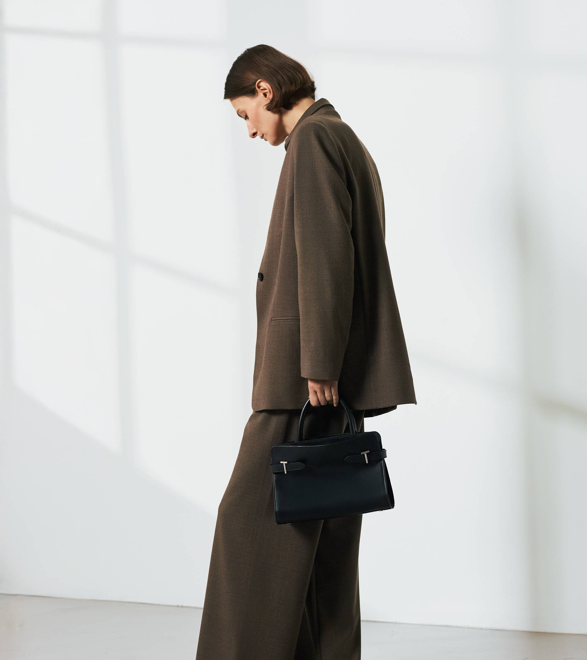 Sac à main moyen modèle Emie en cuir lisse et nubuck