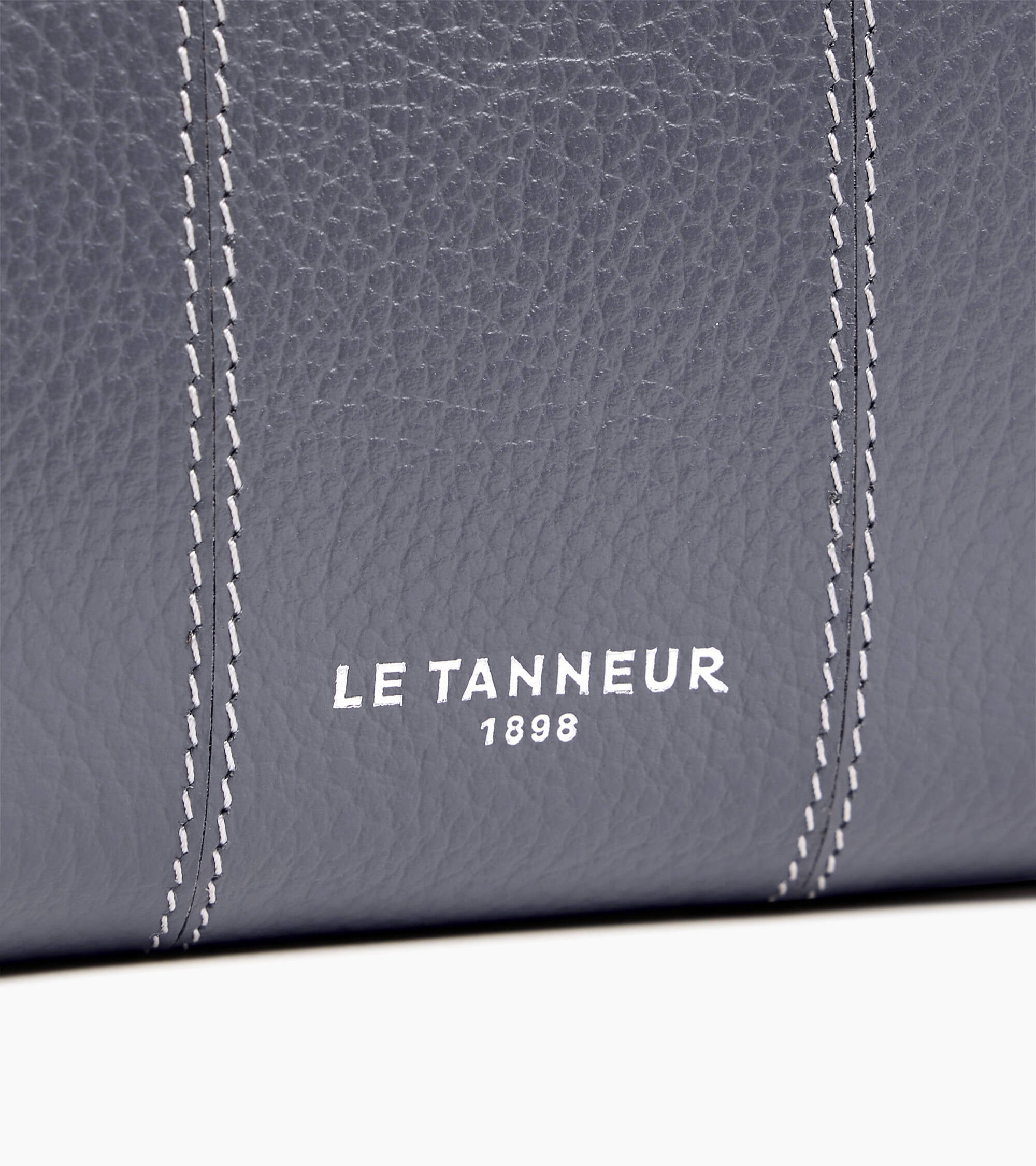 Kleine Brieftasche Marguerite aus genarbtem Leder