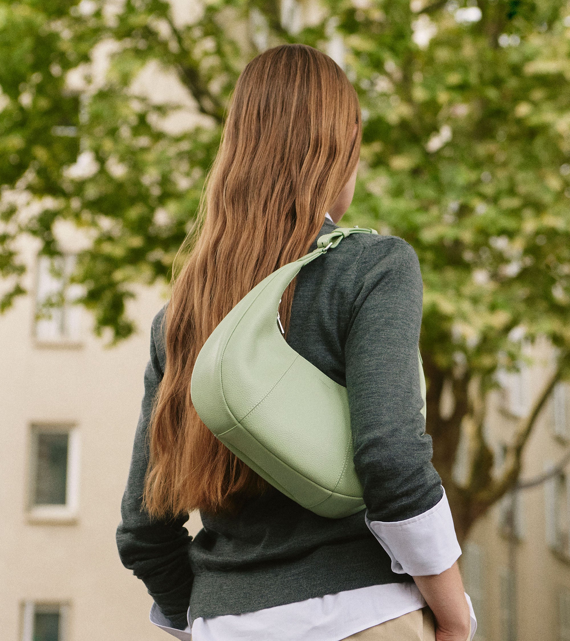 Kleine Hobo-Tasche Juliette aus genarbtem Leder