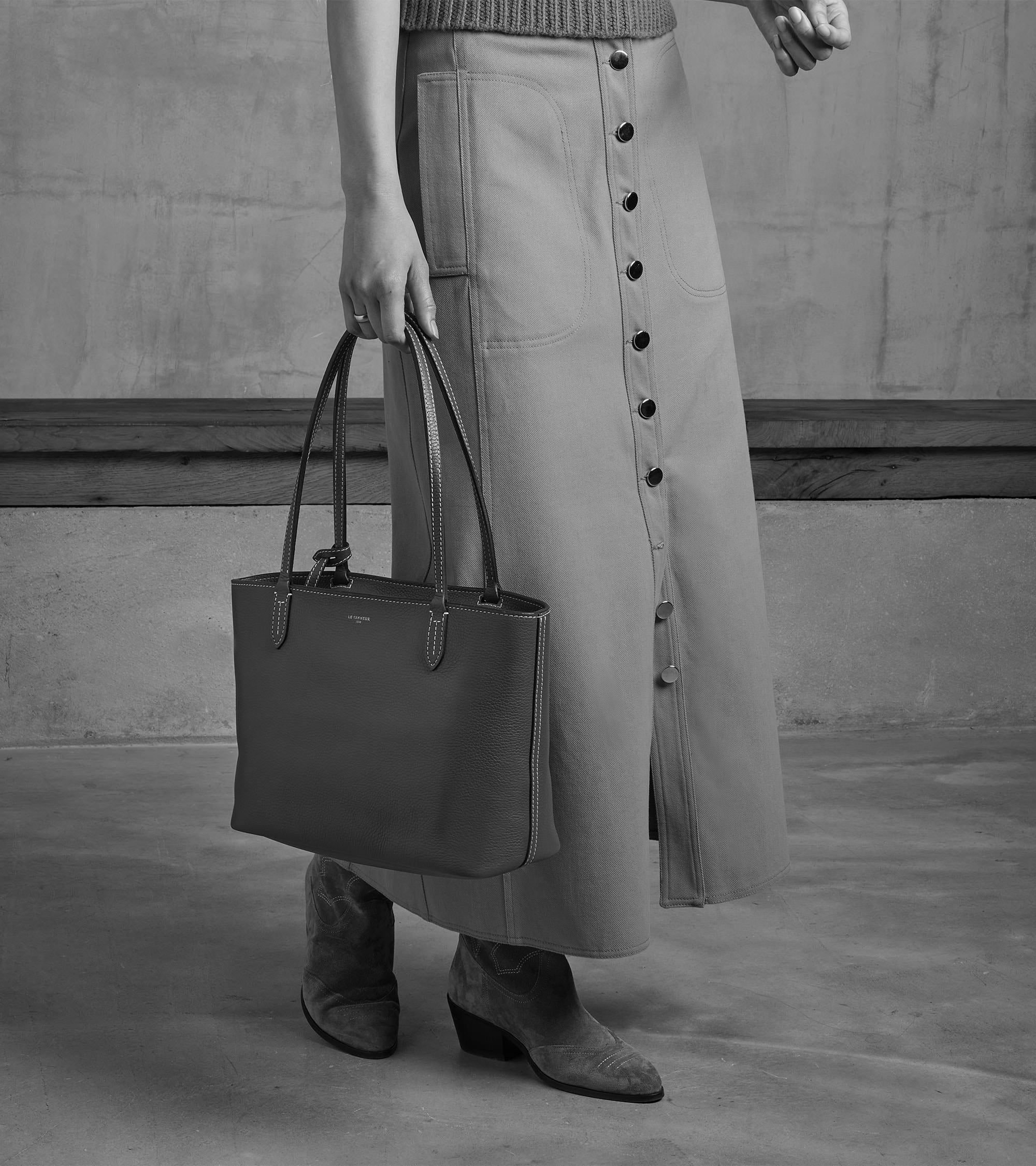 Small Louise tote bag in pebbled leather