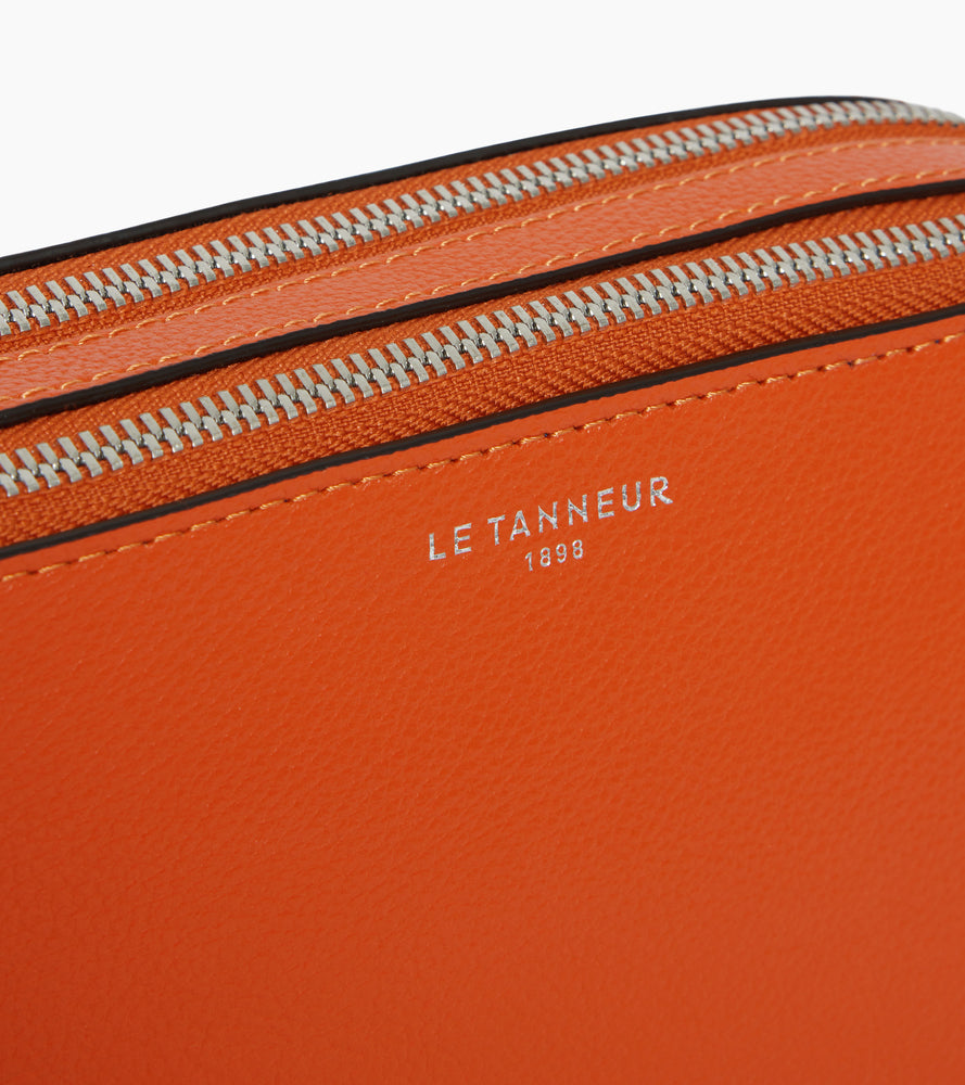 Kleine Umhängetasche Emile aus genarbtem Leder mit 2 Fächern